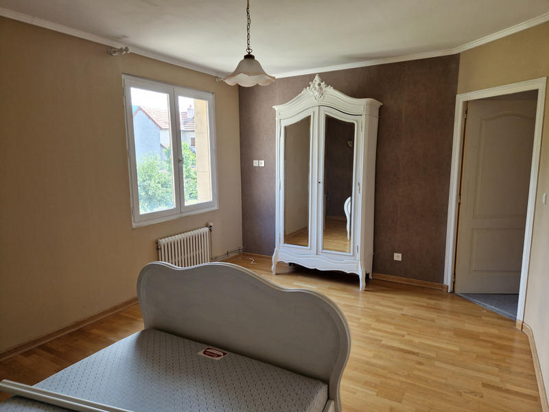 Maison - 224 m² - 7 pièces