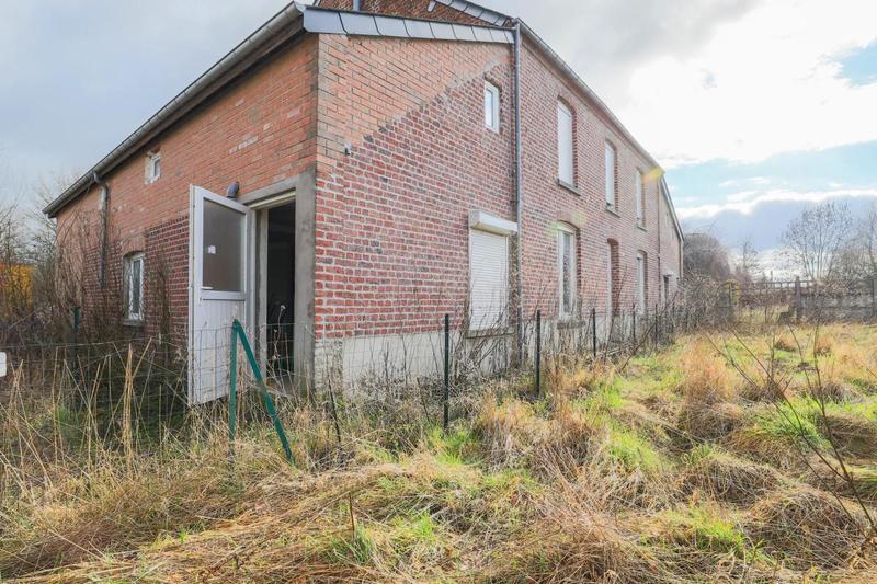 Maison - 280 m² - 8 pièces