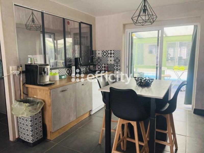 Maison - 88 m² - 5 pièces