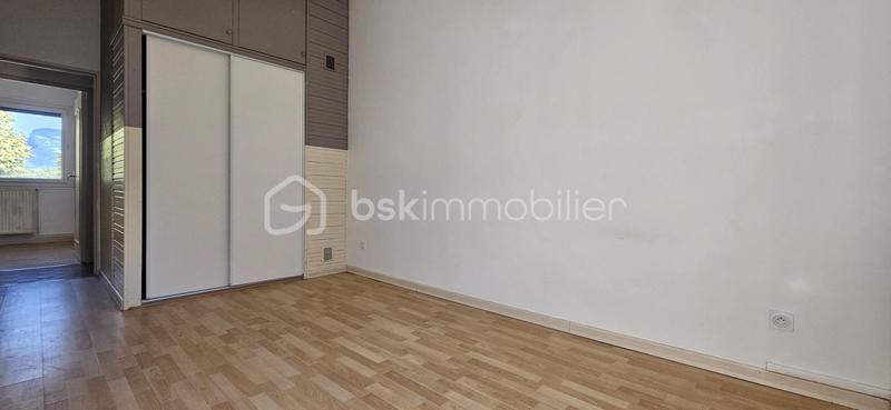 Maison jumelée - 84 m² - 4 pièces