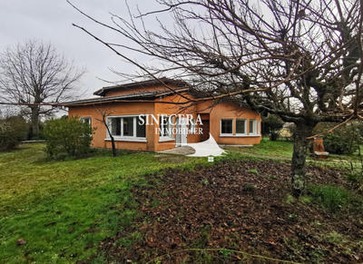 Maison - 180 m² - 6 pièces