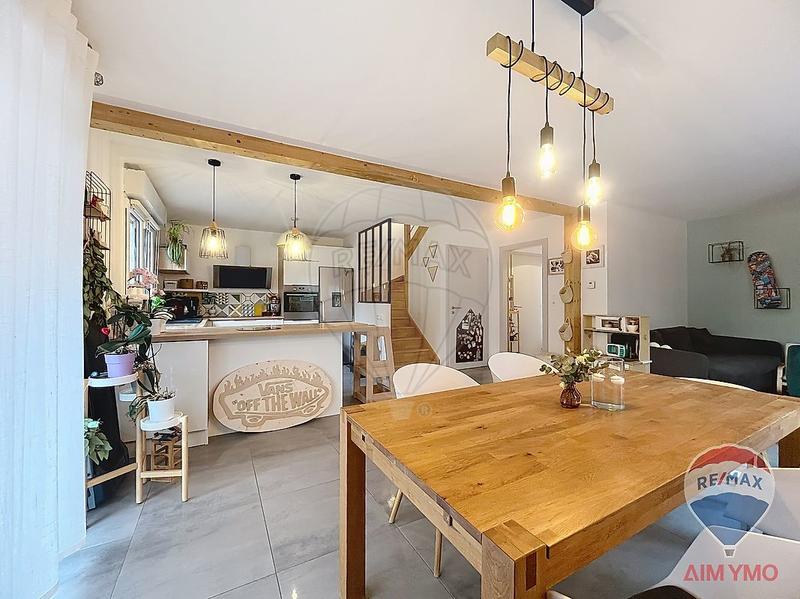 Maison - 89 m² - 4 pièces