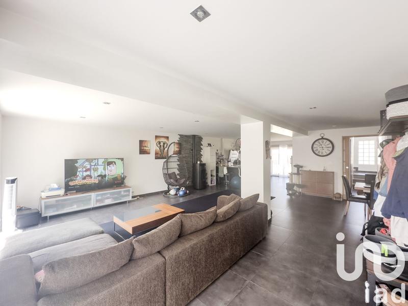 Maison - 166 m² - 6 pièces