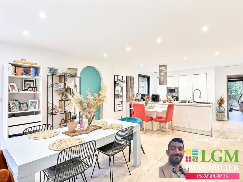 Maison - 139 m² - 5 pièces