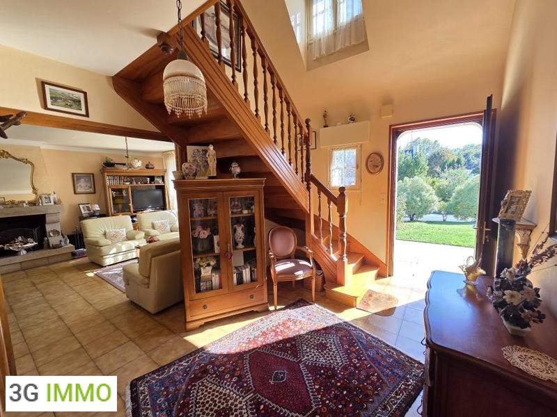 Maison - 127 m² - 5 pièces