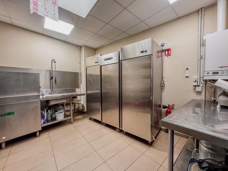 Fonds de commerce - Hôtellerie / Restauration - 148 m²