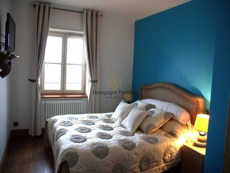 Appartement - 200 m² - 6 pièces