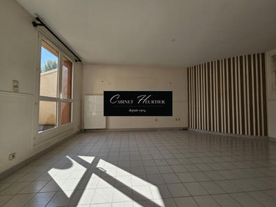 Appartement - 110 m² - 5 pièces