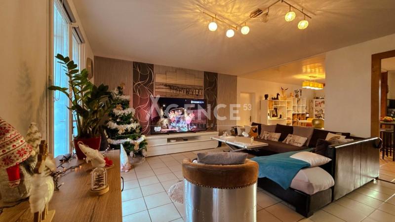 Maison - 104 m² - 4 pièces