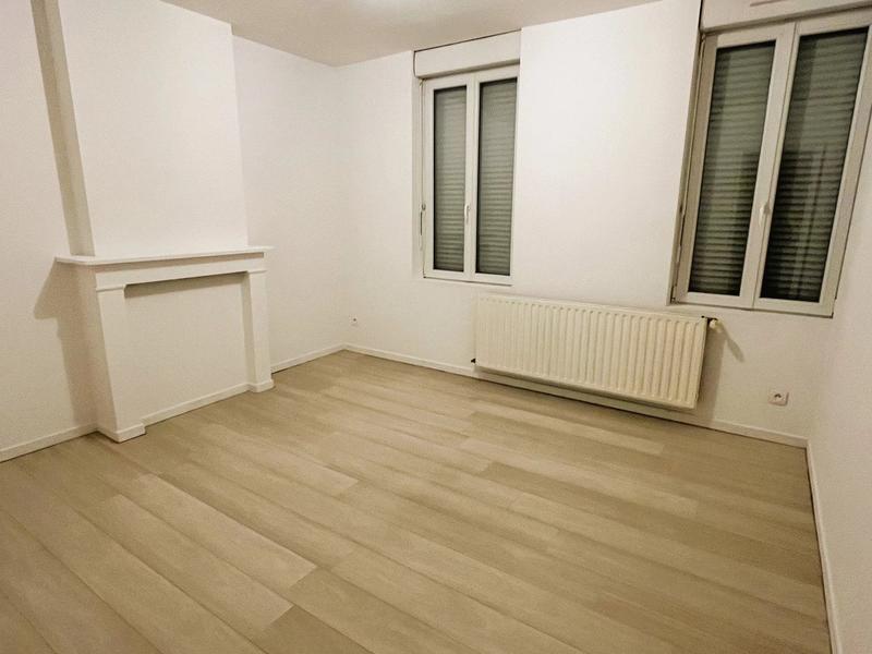 Maison - 80 m² - 5 pièces