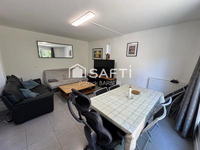 Appartement - 98 m² - 6 pièces