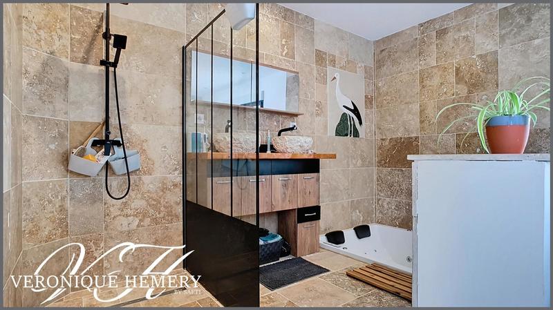 Maison - 198 m² - 5 pièces