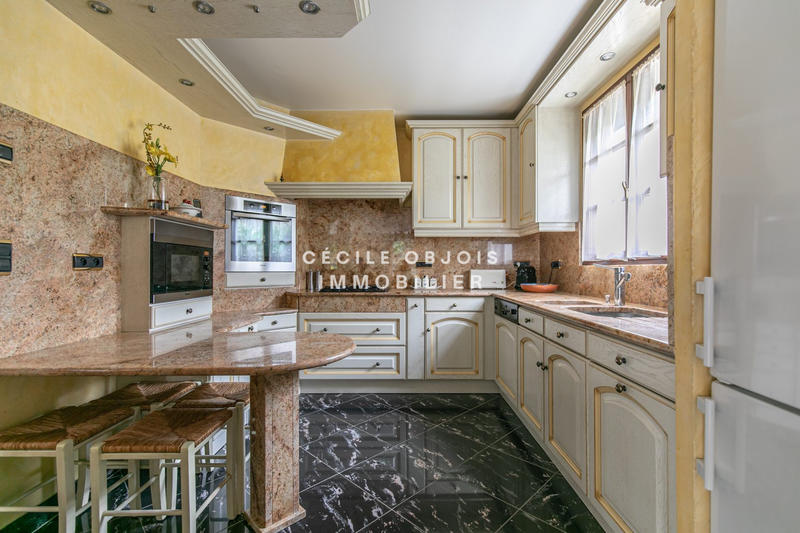 Maison ancienne - 171 m² - 6 pièces