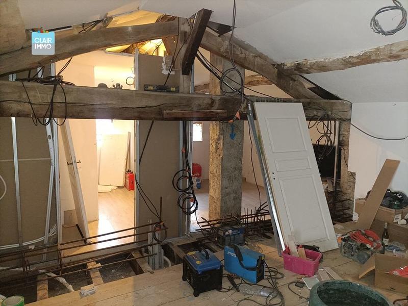 Maison - 260 m² - 9 pièces