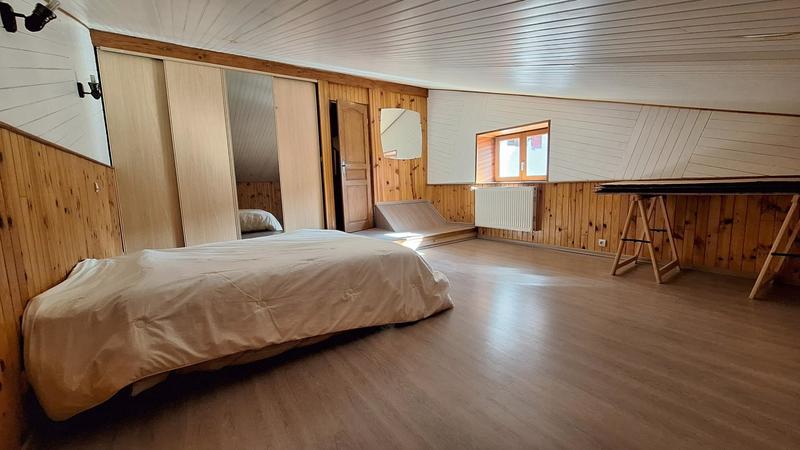 Maison - 190 m² - 8 pièces