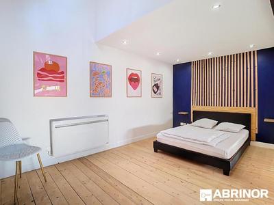 Loft - 98 m² - 2 pièces