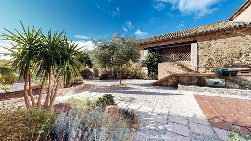 Demeure - 580 m² - 18 pièces