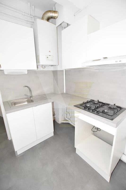 Immeuble - 126 m² - 8 pièces