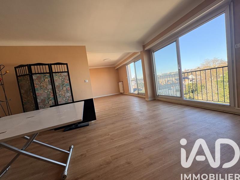 Appartement - 90 m² - 3 pièces