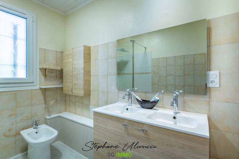 Maison - 145 m² - 11 pièces