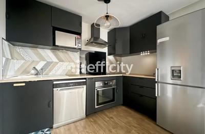 Appartement - 90 m² - 4 pièces