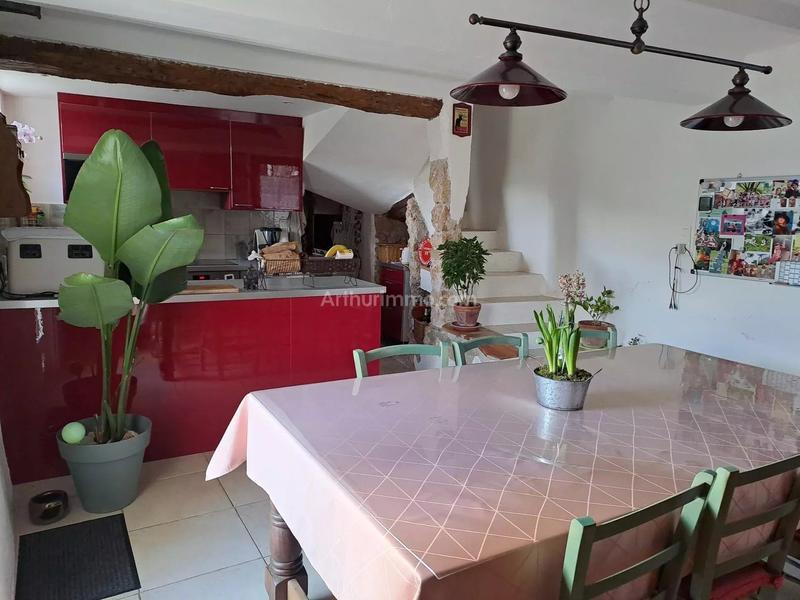 Maison - 175 m² - 8 pièces