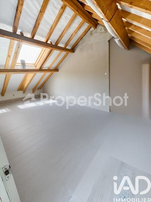 Maison - 93 m² - 5 pièces