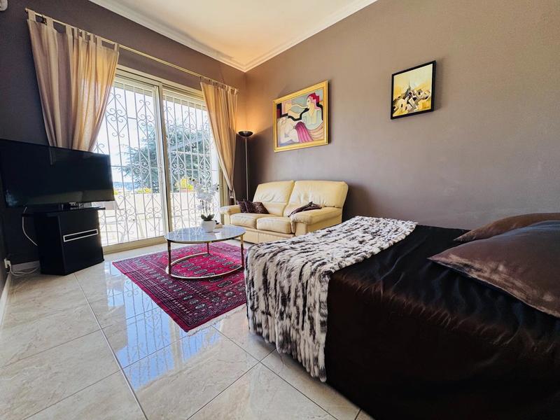 Appartement - 77 m² - 2 pièces