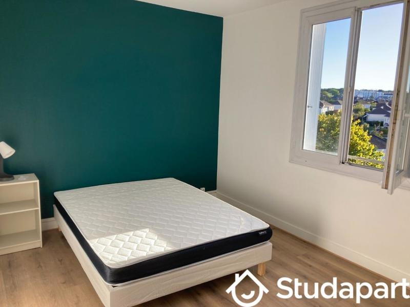 Chambre - 12 m² - 1 pièce