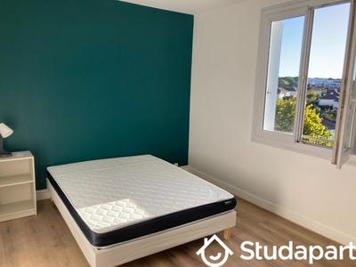 Chambre - 12 m² - 1 pièce