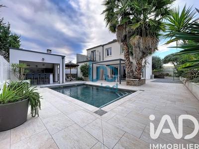 Maison - 105 m² - 4 pièces