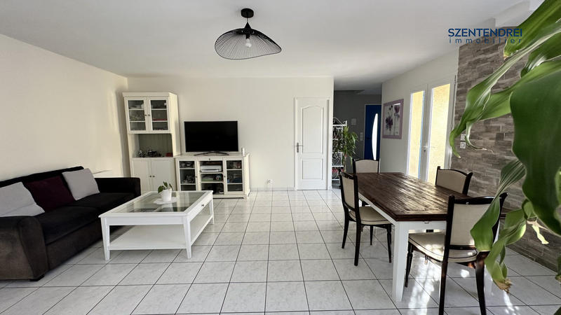 Maison - 102 m² - 5 pièces