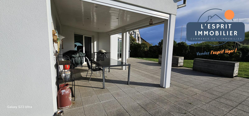 Villa - 225 m² - 6 pièces