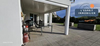 Villa - 225 m² - 6 pièces