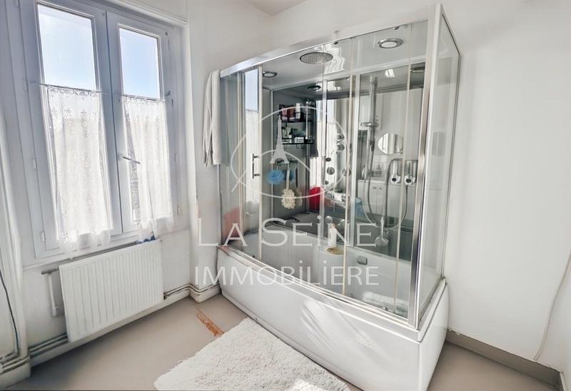 Maison - 137 m² - 6 pièces