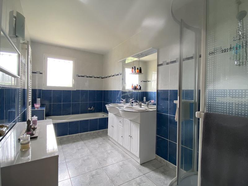 Maison - 177 m² - 4 pièces