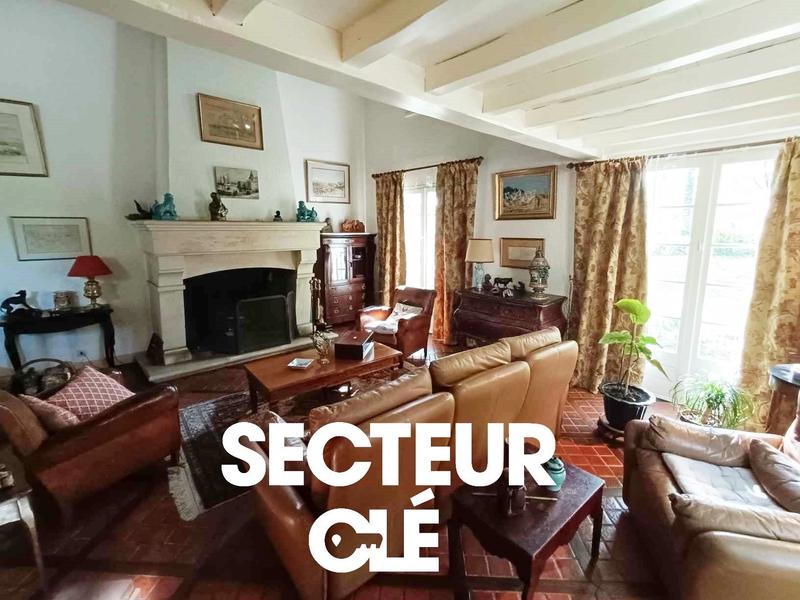 Maison - 230 m² - 5 pièces