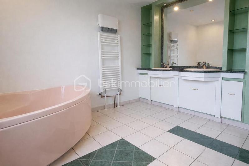 Bureau - 470 m² - 9 pièces