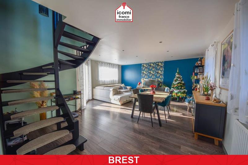 Maison - 87 m² - 5 pièces