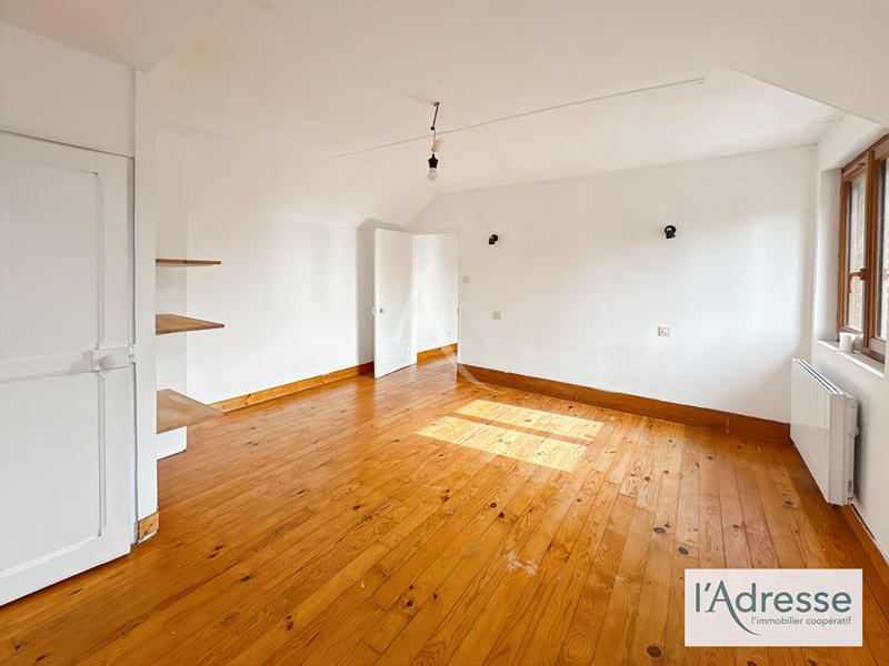 Maison - 85 m² - 5 pièces