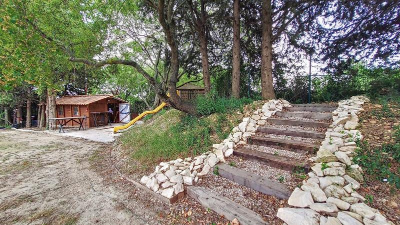 Maison - 211 m² - 6 pièces