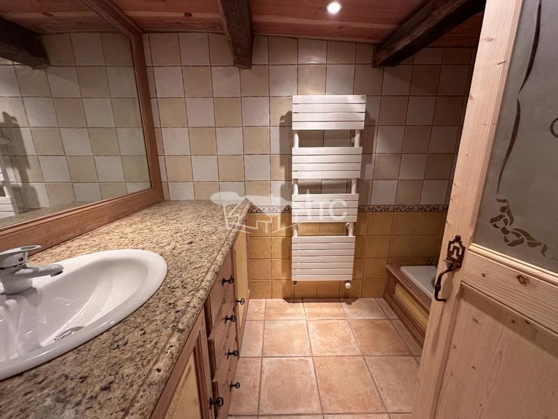 Corps de ferme - 329 m² - 16 pièces