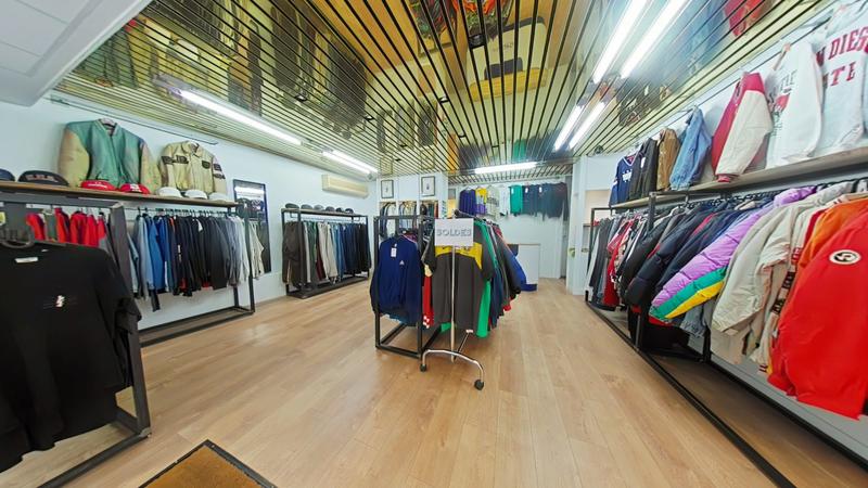 Local commercial - 75 m² - 4 pièces