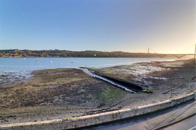 Maison - 100 m² - 6 pièces