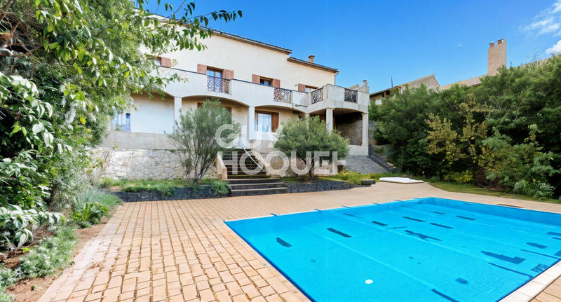 Maison - 138 m² - 5 pièces