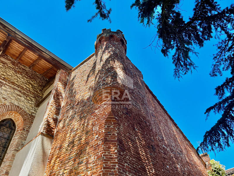 Demeure - 438 m² - 13 pièces