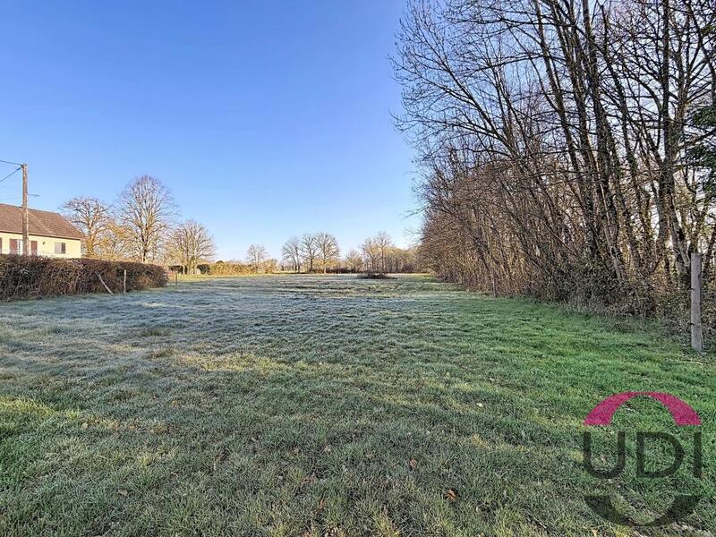 Terrain constructible - 8 517 m²
