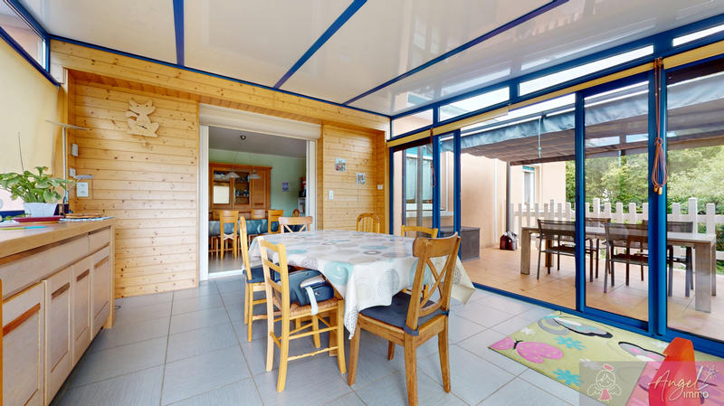 Maison - 148 m² - 7 pièces