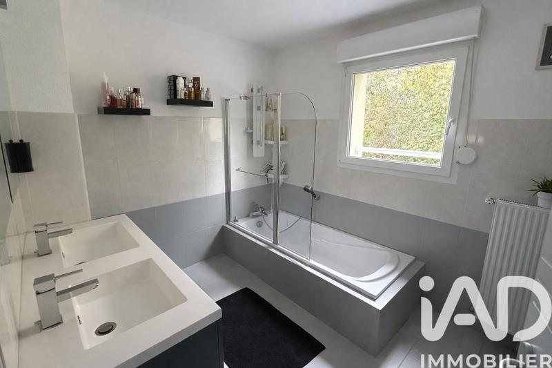 Appartement - 77 m² - 4 pièces