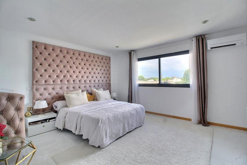 Maison - 288 m² - 7 pièces